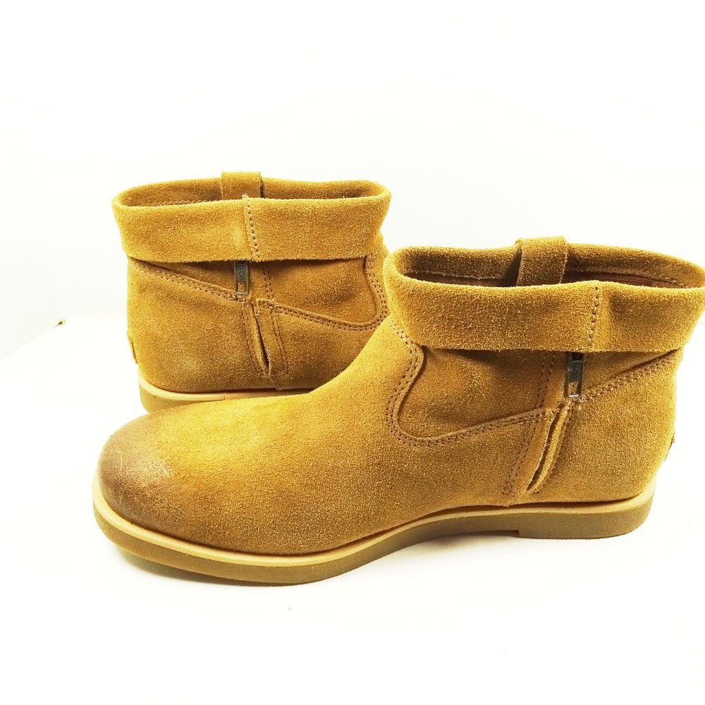 UGG Women's Josephine Chestnut Color Suede Cuff Fashion Boot Size 8.5